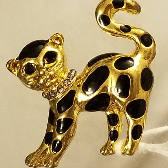 Jewelry - NWT Black Gold Cat Pin Brooch Glass Crystal Collar